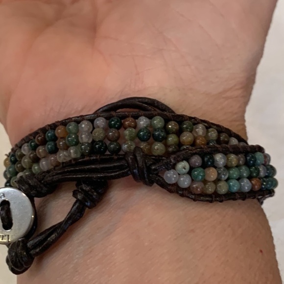 Lulu Darma triple row natural colors brown leather wrap bracelet - Picture 2 of 7